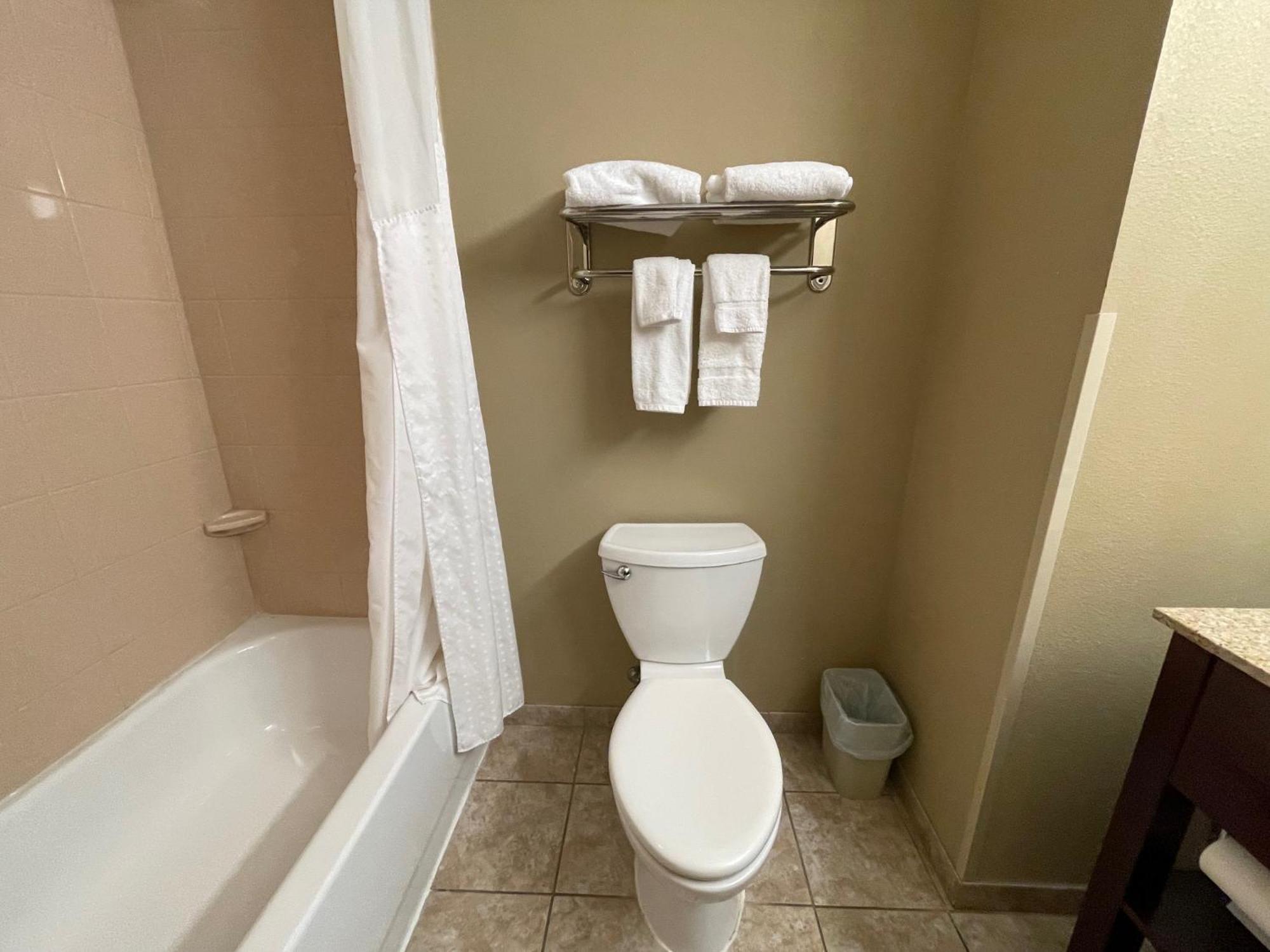 Holiday Inn Express & Suites Belle Vernon Esterno foto
